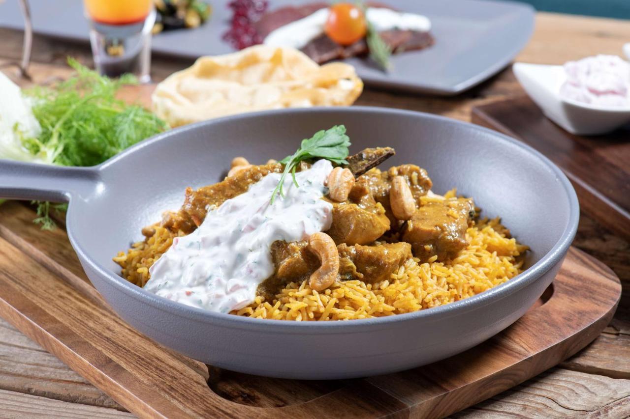 Radisson Blu Hotel, Jeddah Corniche Dış mekan fotoğraf Biryani