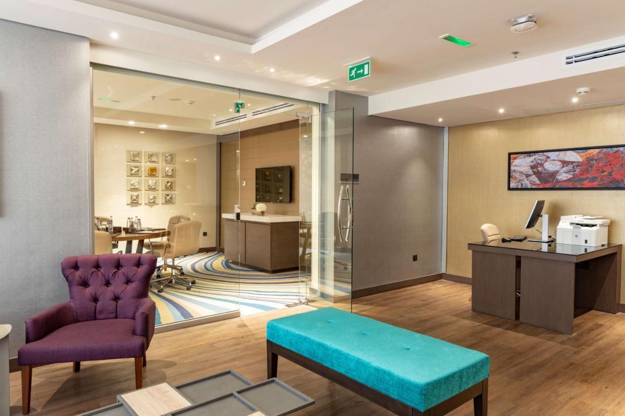 Radisson Blu Hotel, Jeddah Corniche Dış mekan fotoğraf Reception area